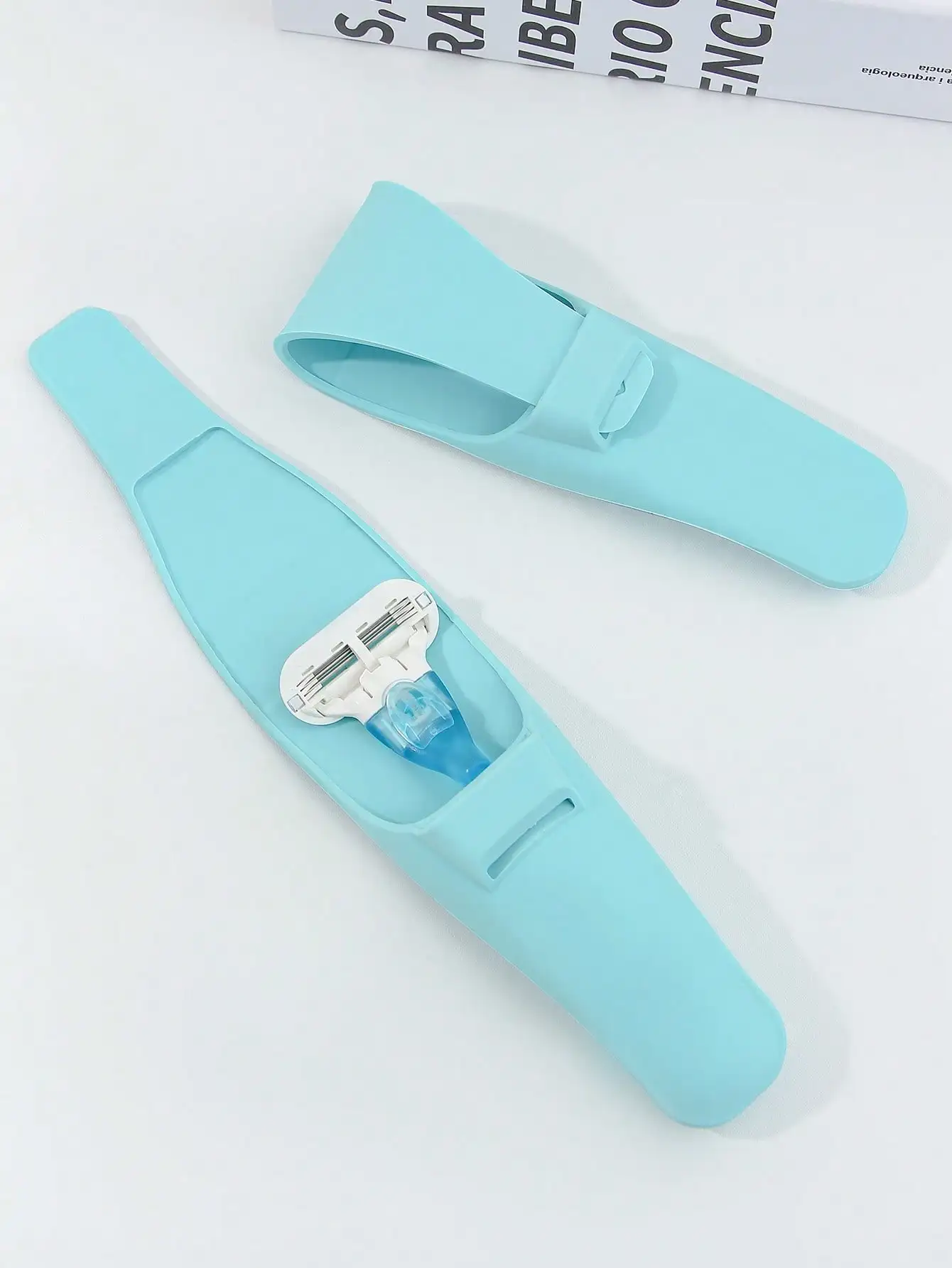 1pc High-Quality Silicone Shav - огляд і ціна Travel Accessories As Gifts